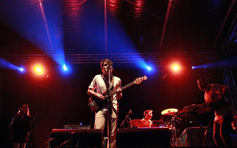 Fotografía de archivo, tomada el 6 de septiembre de 2013, del grupo musical vasco Delorean, cuyos cuatro componentes han sido liberados en México tras ser víctimas de un secuestro virtual. Los músicos del grupo, originario de Zarautz (Guipúzcoa), han sido liberado en Ciudad de México, donde la semana pasada participaron en el festival de música electrónica y cine Mutek, dentro de una gira por el continente americano.