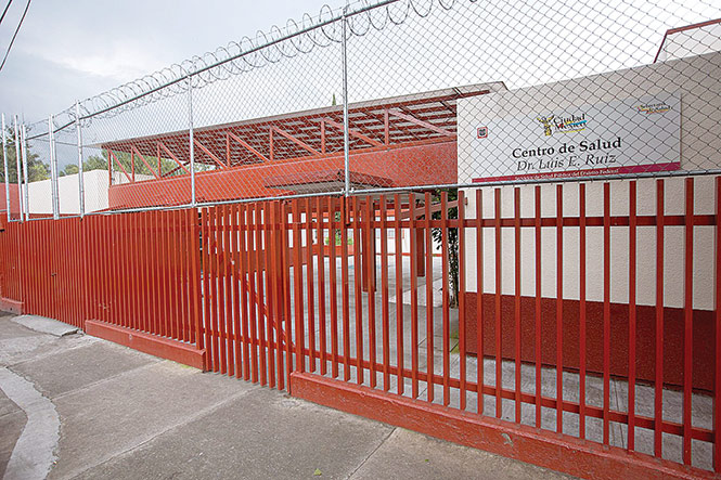 El centro de salud Dr. Luis E. Ruiz fue cerrado ayer. El centro de salud Dr. Luis E. Ruiz fue cerrado ayer.