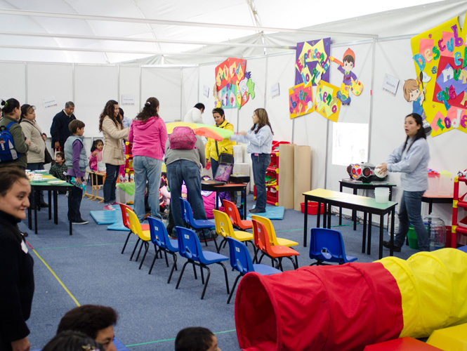 Cuenta con un Pabellón de Educación Infantil en el que instructores del Programa de Educación y Cultura Digital de Telmex brindan diferentes talleres que incluyen educación inicial, robótica y lenguaje de programación, entre otros. Foto Cuartoscuro Cuenta con un Pabellón de Educación Infantil en el que instructores del Programa de Educación y Cultura Digital de Telmex brindan diferentes talleres que incluyen educación inicial, robótica y lenguaje de programación, entre otros. Foto Cuartoscuro