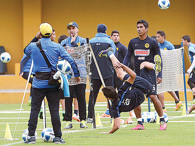 El América no ha repetido equipo una sola vez en el campeonato. Foto: Mexsport