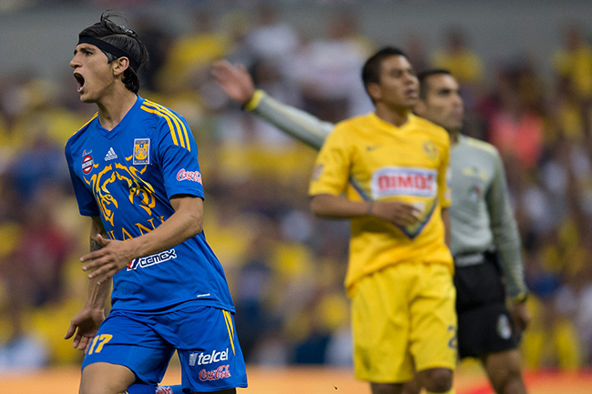 Un gran contragolpe de Pulido le dio el empate a Tigres. (Mexsport)