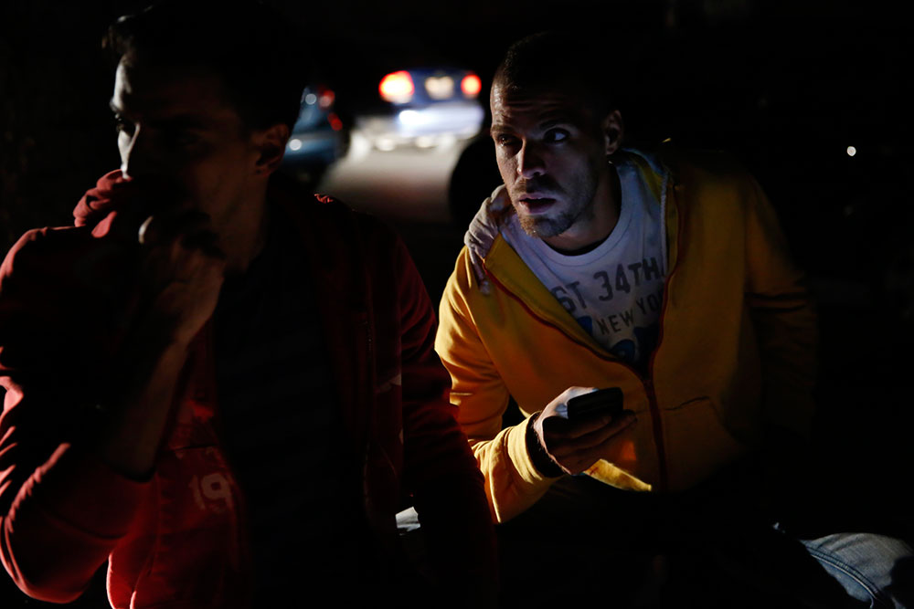 "Estoy en Miraflores en equipo, siguiendo el extraño apagón que se desató en el mismo lugar del último sabotaje, pido al pueblo estar alerta", escribió Maduro en su cuenta de Twitter. / Foto: EFE "Estoy en Miraflores en equipo, siguiendo el extraño apagón que se desató en el mismo lugar del último sabotaje, pido al pueblo estar alerta", escribió Maduro en su cuenta de Twitter. / Foto: EFE
