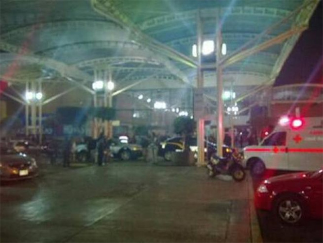 La SSPDF informó que la noche de este sábado se registró una movilización policiaca, debido a un asalto a una joyería en la Plaza Tepeyac.