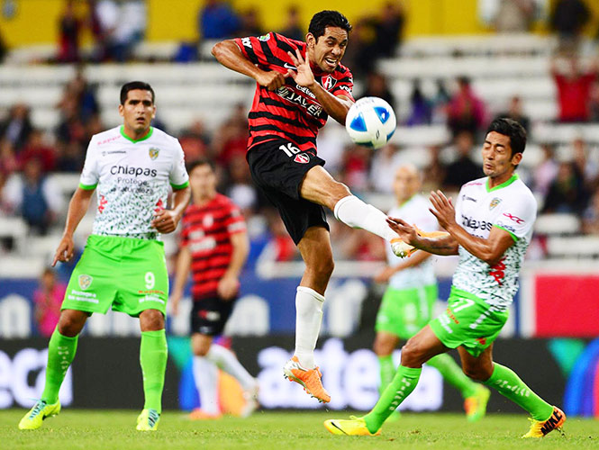 Amaury Ponce estuvo muy activo al ataque, pero no tuvo fortuna. Foto: Mexsport
