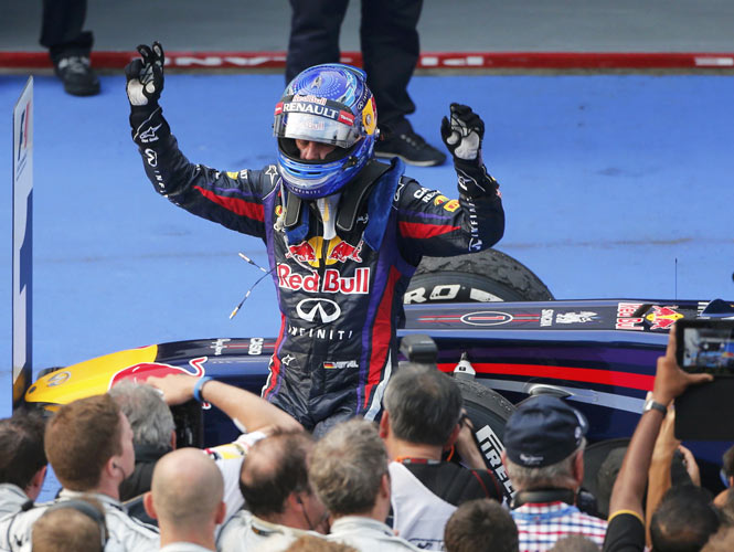 El alemán del equipo Red Bull celebra su triunfo El alemán del equipo Red Bull celebra su triunfo