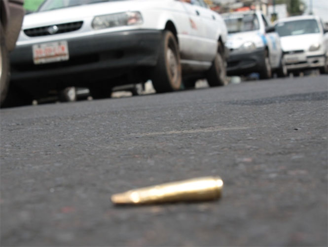 Un hombre fue baleado en el estacionamiento de una plaza comercial de la colonia DM Nacional. Foto Archivo