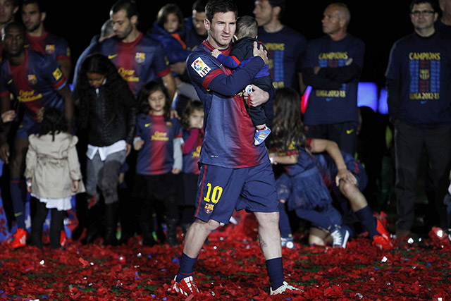 Messi llevó a su hijo para la celebración (EFE) Messi llevó a su hijo para la celebración (EFE)