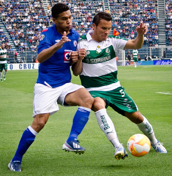 Con su tercer triunfo al hilo, Cruz Azul llega a 26 puntos (cuartoscuro) Con su tercer triunfo al hilo, Cruz Azul llega a 26 puntos (cuartoscuro)