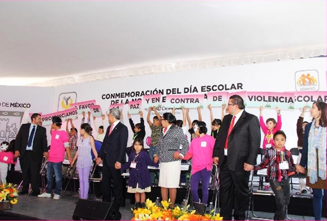 Miguel Ángel Mancera, mandatario capitalino, llamó a evitar el 'bullying' en un evento realizado en el Centro de Desarrollo Comunitario Venustiano Carranza. Miguel Ángel Mancera, mandatario capitalino, llamó a evitar el 'bullying' en un evento realizado en el Centro de Desarrollo Comunitario Venustiano Carranza.