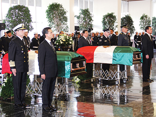 El asesinato del vicealmirante Carlos Miguel Salazar Ramonet se le atribuye a Los Caballeros Templarios, cártel de Michoacán. Foto: Especial El asesinato del vicealmirante Carlos Miguel Salazar Ramonet se le atribuye a Los Caballeros Templarios, cártel de Michoacán. Foto: Especial