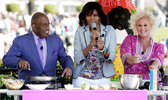 Pese a que en la jornada abundan los dulces y las golosinas, Michelle Obama les recordó a los niños la importancia de una alimentación balanceada.