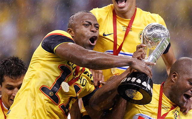 El anhelado título que consiguió el América en la final del Torneo Clausura 2013, tras ganarle a Cruz Azul en el estadio Azteca (Notimex) El anhelado título que consiguió el América en la final del Torneo Clausura 2013, tras ganarle a Cruz Azul en el estadio Azteca (Notimex)