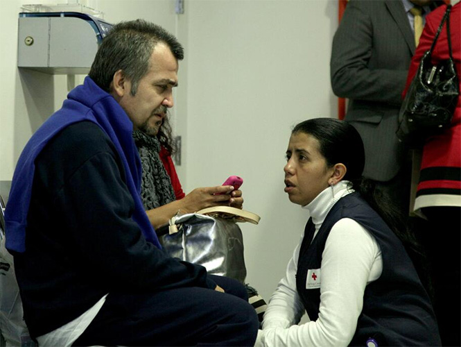 John Jairo Guzmán escapó de sus secuestradores en México, fue repatriado por la cancillería y se reencontró con su esposa. Foto @CancilleriaCol John Jairo Guzmán escapó de sus secuestradores en México, fue repatriado por la cancillería y se reencontró con su esposa. Foto @CancilleriaCol
