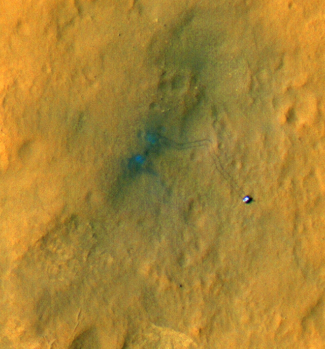 Se muestra las pistas de las primeras unidades del Curiosity. Se muestra las pistas de las primeras unidades del Curiosity.