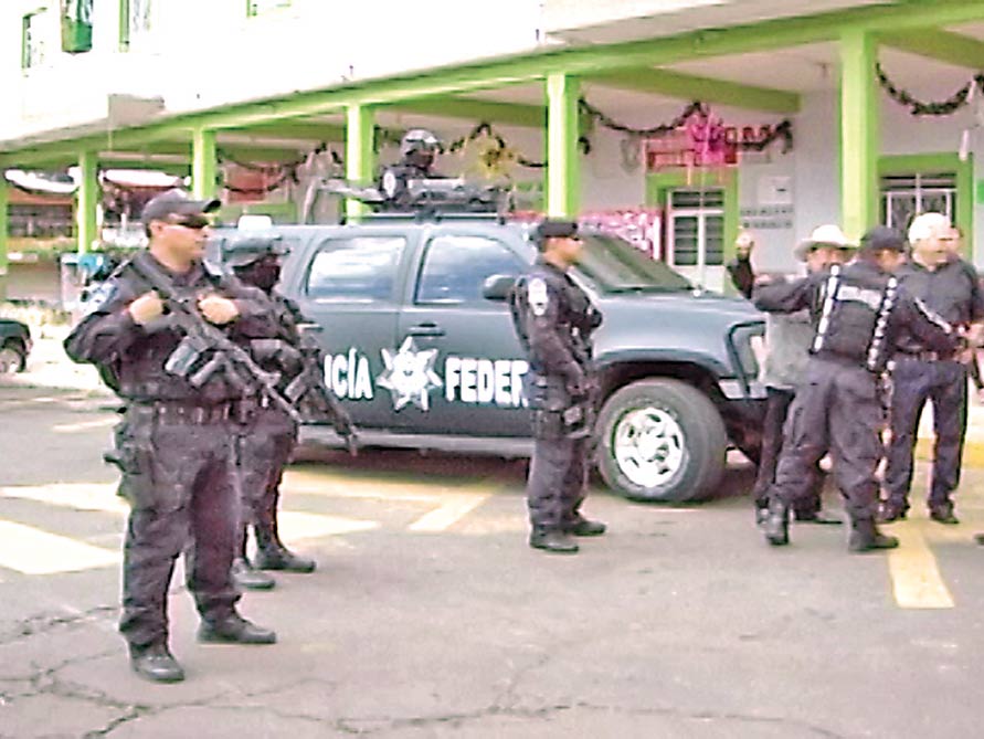 Desde el 19 de diciembre, a la localidad de San Juan Nuevo Parangaricutiro llegó la Policía Federal para respaldar trabajos de seguridad para los pobladores. Foto: Archivo/Miguel García Tinoco Desde el 19 de diciembre, a la localidad de San Juan Nuevo Parangaricutiro llegó la Policía Federal para respaldar trabajos de seguridad para los pobladores. Foto: Archivo/Miguel García Tinoco
