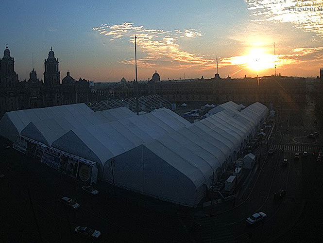 Brumoso amanecer en el Distrito Federal Brumoso amanecer en el Distrito Federal