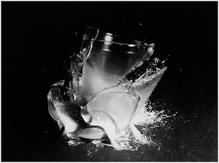 Sus primeras capturas, aquí un vaso con leche. Foto ESPECIAL Sus primeras capturas, aquí un vaso con leche. Foto ESPECIAL