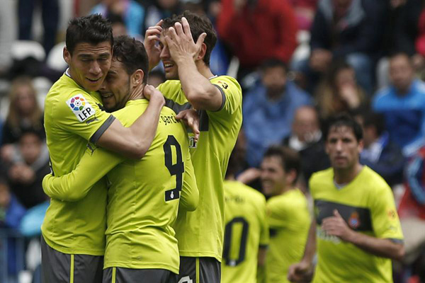 El Espanyol sorprende en Málaga. (EFE)