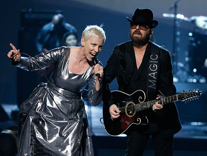 La esperada aparición de Eurythmics incluyó la interpretación de 'Fool on the hill'. (Reuters) La esperada aparición de Eurythmics incluyó la interpretación de 'Fool on the hill'. (Reuters)