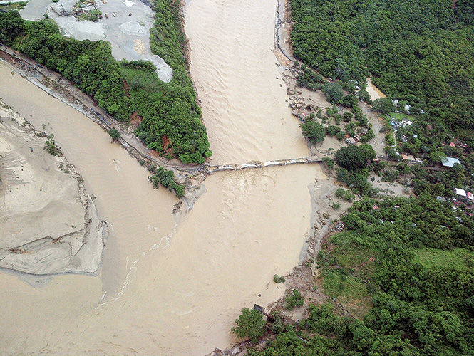 Lluvias e inundaciones no han dado respiro a la población en Guerrero. Foto: AFP Lluvias e inundaciones no han dado respiro a la población en Guerrero. Foto: AFP