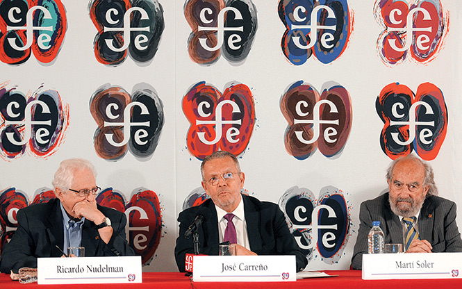 José Carreño Carlón, director general del FCE, presentó ayer el programa de aniversario por las ocho décadas del sello. Fotos: Archivo Excélsior y Conaculta José Carreño Carlón, director general del FCE, presentó ayer el programa de aniversario por las ocho décadas del sello. Fotos: Archivo Excélsior y Conaculta