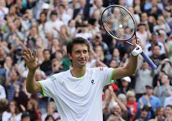Sergiy Stakhovsky, número 116 del mundo, da una gran sorpresa. (EFE)