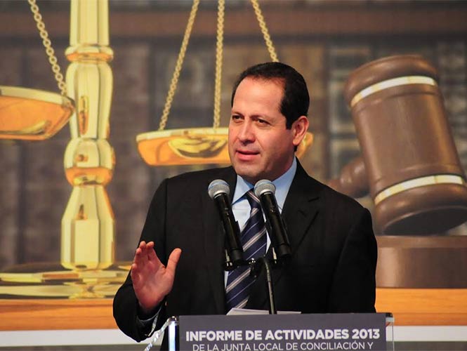 Eruviel Ávila Villegas, gobernador del Estado de México Eruviel Ávila Villegas, gobernador del Estado de México