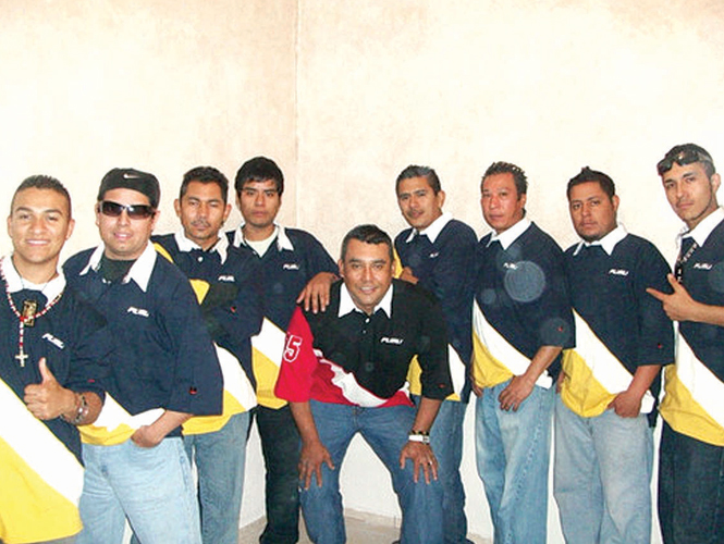 GRUPO MUSICAL POR DINERO grupo musical por dinero: