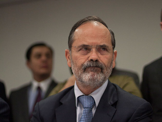 El líder panista exhortó a los actores políticos a que mediante las reformas secundarias se ensanche la idea del Estado democrático.