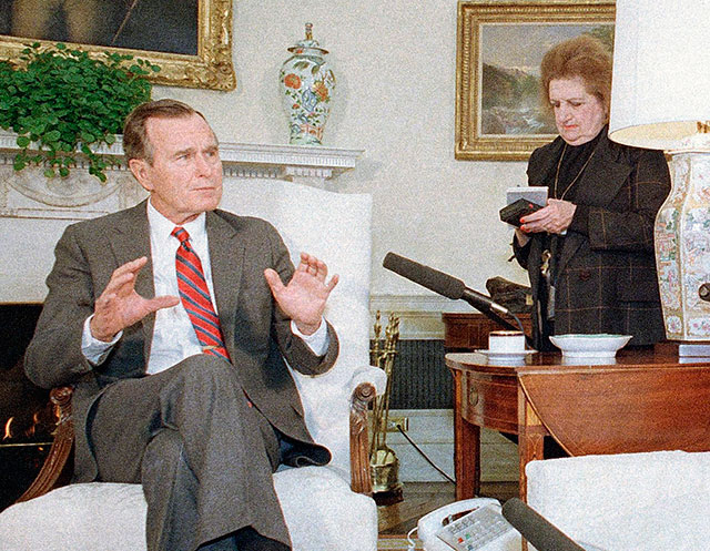Con el ex presidente George Bush, en 1989.