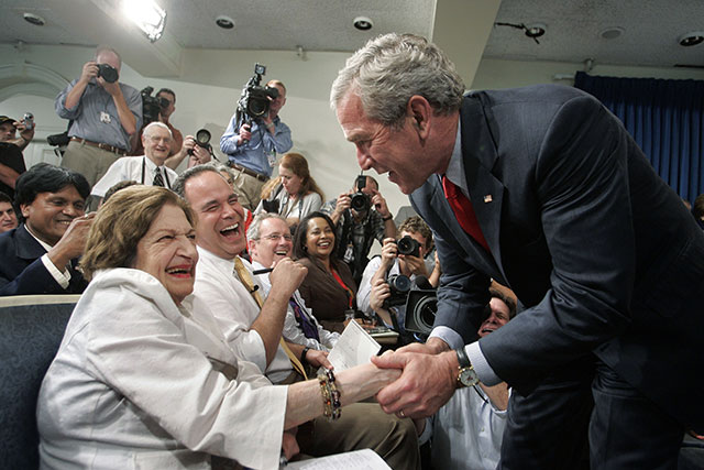 Con el ex presidente George W. Bush, en 2006.