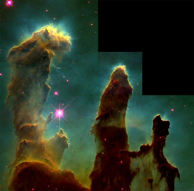 La nebulosa del Águila, tomada en 1995, el Hubble captó unas estructuras verticales dentro de la nebulosa, un cúmulo estelar abierto. Están compuestos de columnas de hidrógeno que les proporcionan ese tono oscuro tan peculiar. Foto: NASA / ESA. La nebulosa del Águila, tomada en 1995, el Hubble captó unas estructuras verticales dentro de la nebulosa, un cúmulo estelar abierto. Están compuestos de columnas de hidrógeno que les proporcionan ese tono oscuro tan peculiar. Foto: NASA / ESA.