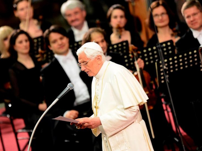 <i>Benedicto XVI no desempeñará otro rol dentro de la iglesia</i>, afirma Vaticano