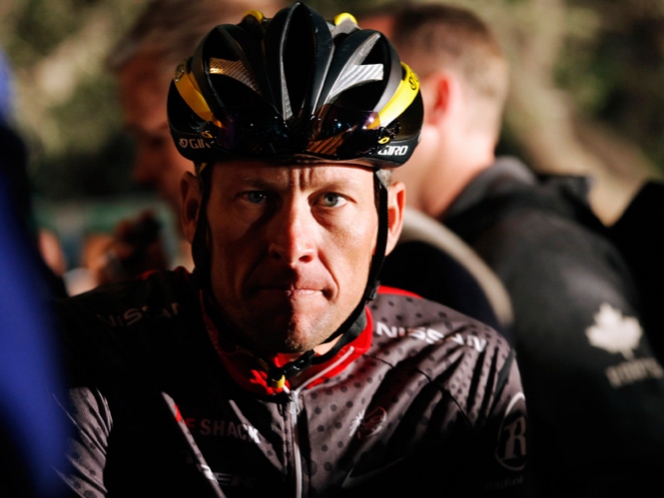 Gobierno de EU demanda a Lance Armstrong