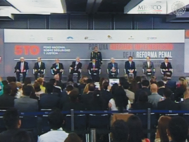 Peña Nieto refrenda su compromiso para cristalizar la reforma penal