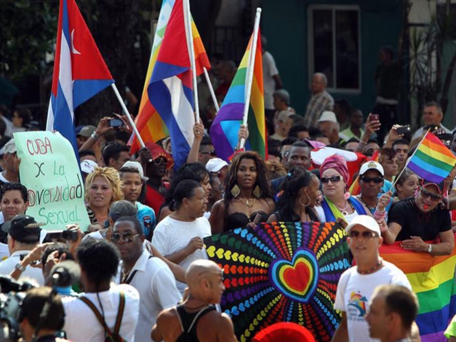 Comunidad gay reclama en Cuba socialismo sin homofobia 