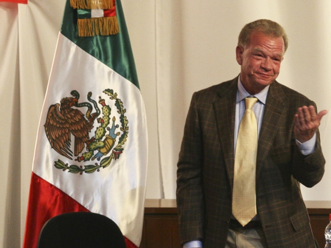 Granier: No soy rico ni tengo 300 trajes; sólo alardeé de lo que no era Granier: No soy rico ni tengo 300 trajes; sólo alardeé de lo que no era