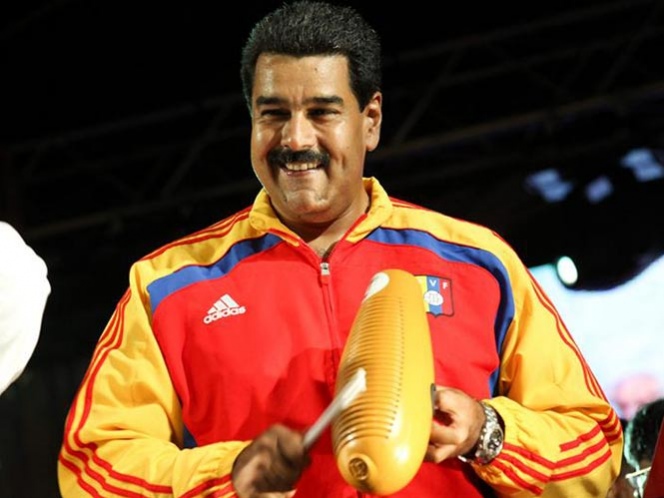 Compara Maduro a Hugo Chávez con Cristo redentor Compara Maduro a Hugo Chávez con Cristo redentor