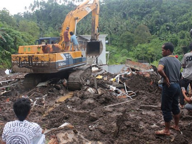 Inundaciones y deslaves en Indonesia dejan al menos 15 muertos