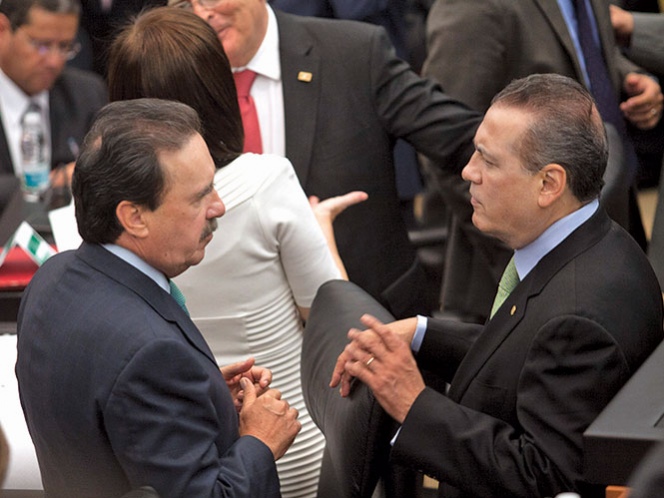 Transformar, no privatizar, afirma Manlio Fabio Beltrones Transformar, no privatizar, afirma Manlio Fabio Beltrones