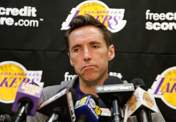 El canadiense Steve Nash, también destacó el valor y sinceridad de su colega. (AP)