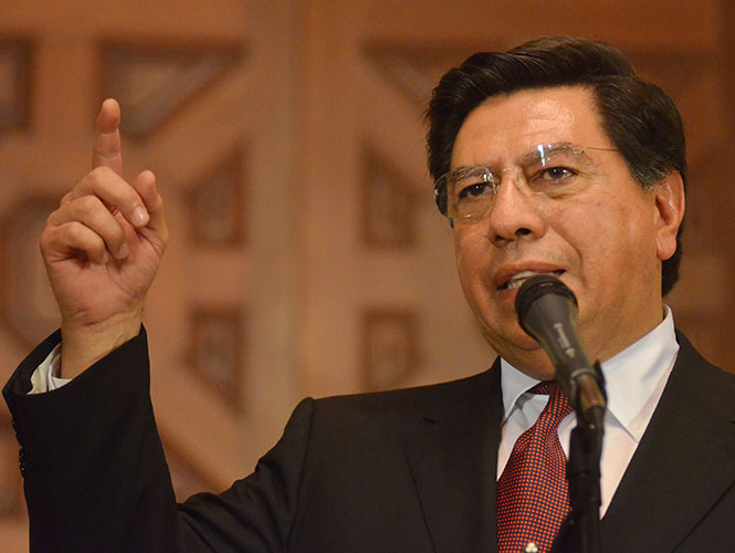 Marco Vinicio Aguilera Garibay, será el nuevo secretario de Gobierno de Michoacán, luego de que Reyna fuera requerido por las autoridades federales.