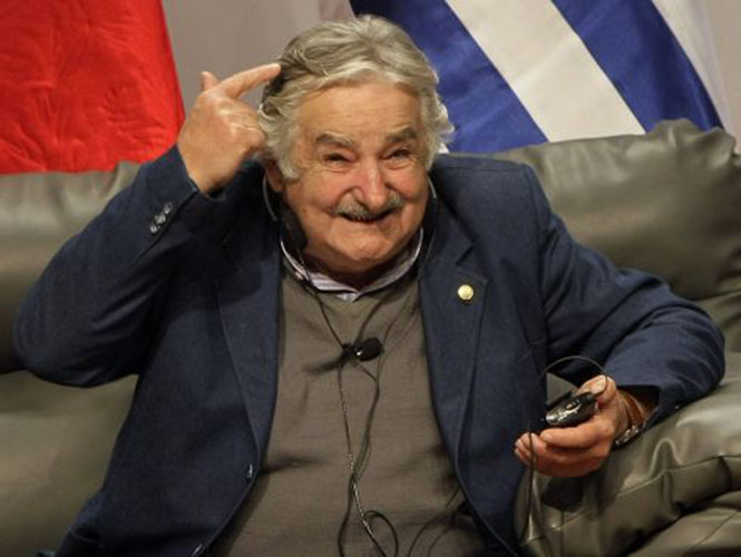 La nueva ley, impulsada por el presidente Mujica, generó amplia polémica tanto a nivel internacional como local, al establecer el "control y la regulación por parte del Estado de la importación, exportación, plantación, cultivo, cosecha, producción, adquisición, almacenamiento, comercialización, distribución y consumo de la mariguana y sus derivados". La nueva ley, impulsada por el presidente Mujica, generó amplia polémica tanto a nivel internacional como local, al establecer el "control y la regulación por parte del Estado de la importación, exportación, plantación, cultivo, cosecha, producción, adquisición, almacenamiento, comercialización, distribución y consumo de la mariguana y sus derivados".