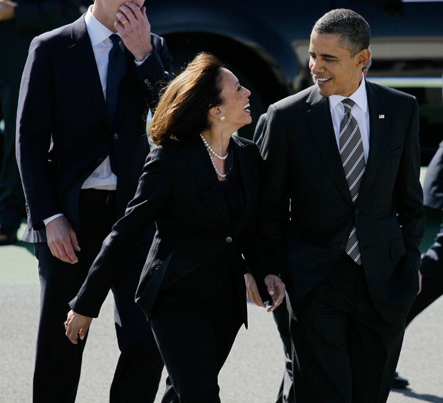 La imagen de la procuradora general de California Kamala Harris, llenó hoy los titulares de todos los medios en el estado, luego que el presidente estadunidense Barack Obama le dijo que es "la procuradora de mejor aspecto" La imagen de la procuradora general de California Kamala Harris, llenó hoy los titulares de todos los medios en el estado, luego que el presidente estadunidense Barack Obama le dijo que es "la procuradora de mejor aspecto"