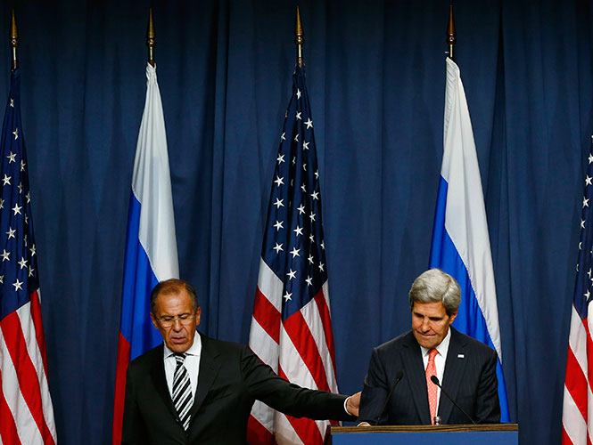El secretario de Estado de EU, John Kerry, y el canciller ruso, Sergei Lavrov, sostuvieron una