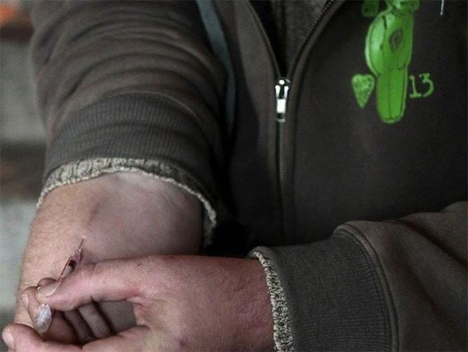 El titular de Salud en la entidad descartó casos de pacientes por la nueva droga ‘krokodil’ en Nuevo León y aseguró que las autoridades sanitarias mantienen una campaña.