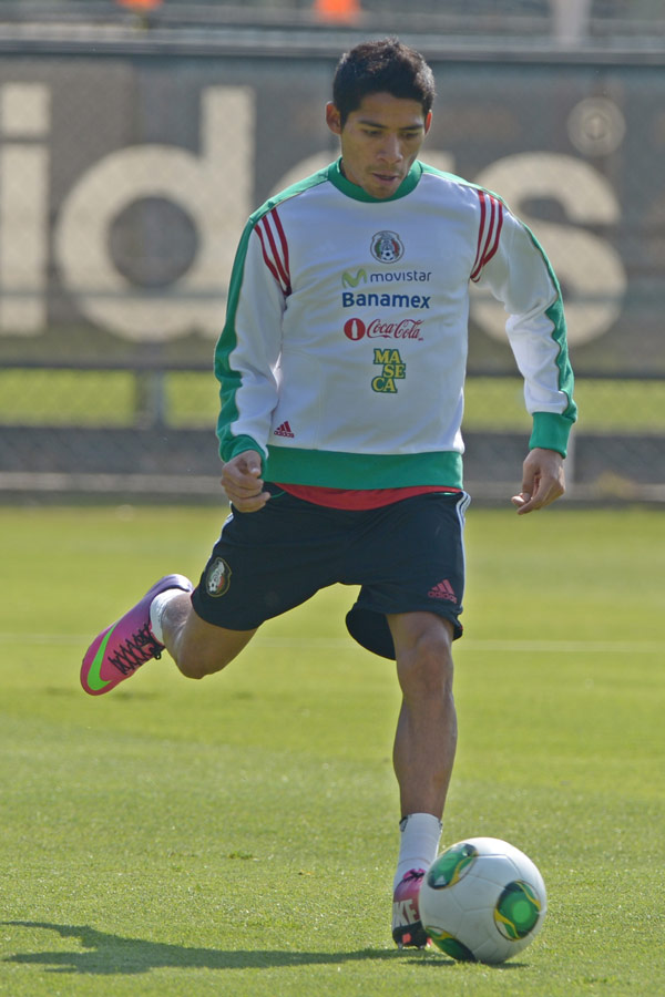 Aquino es convocado por primera vez desde que juega en Europa. (Mexsport)