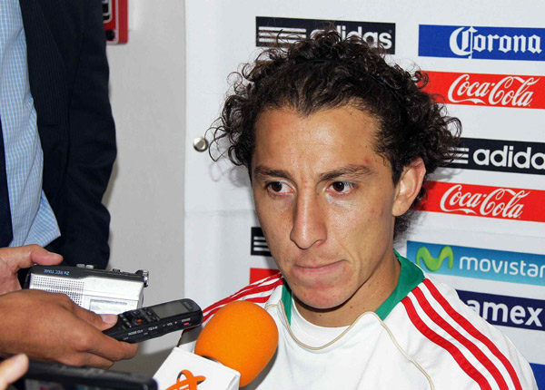 El volante del Valencia, un constante en el Tricolor. (Mexsport)