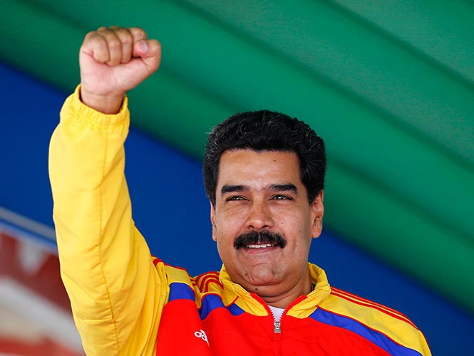 El ministro Rodríguez instó a los 250 contralores a transformar los cuerpos de seguridad para adecuarlos al nuevo modelo policial venezolano y a combatir la corrupción de funcionarios.