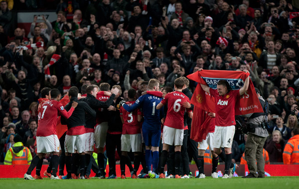 A falta de 4 jornadas para concluir el torneo, los de Ferguson ya son campeones. (AP)